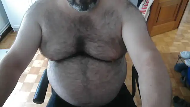 Snapshot of mikeyhotbear chatting on July 2026 09:45:02 AM mikeyhotbear online show from July 2026 09:45:02 AM