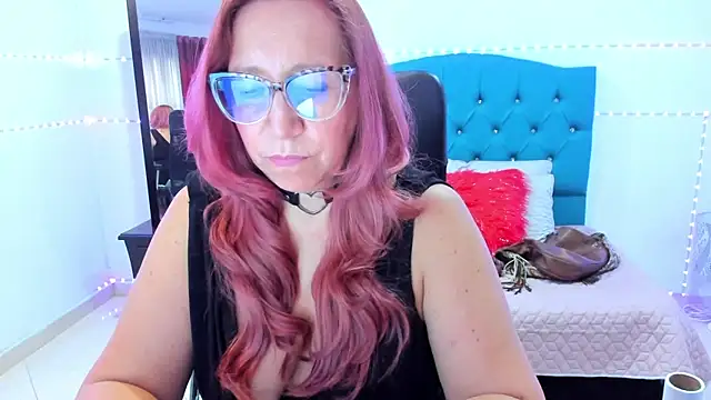 Snapshot of vaalery_sweet chatting on February 2025 10:28:02 PM vaalery sweet online show from February 2025 10:28:02 PM