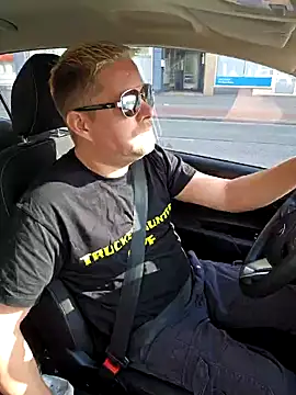 Trucker Hunter online show from March 2025 09:46:02 AM