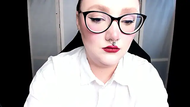 YourDyingBride online show from November 2025 03:50:02 AM