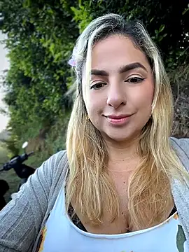 Snapshot of sammyqueenx21 chatting on June 2026 11:42:01 AM sammyqueenx21 online show from June 2026 11:42:01 AM