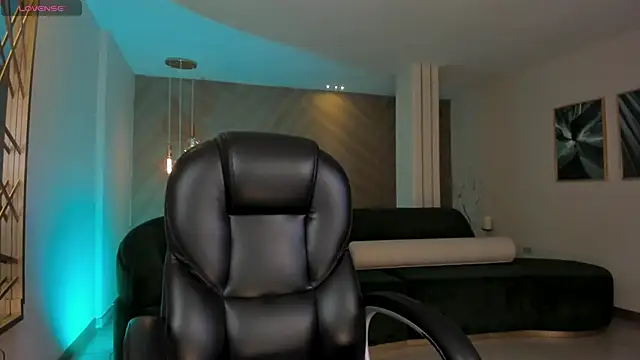 ErikaBenz  online show from November 2025 12:04:01 PM