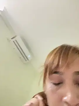 Snapshot of Sanieku chatting on February 2026 07:23:02 PM Sanieku online show from February 2026 07:23:02 PM