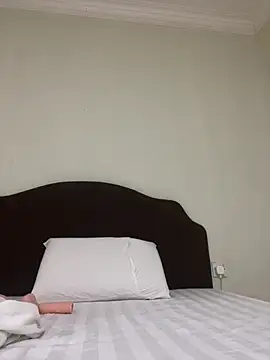 Snapshot of Sanieku chatting on March 2026 08:41:02 AM Sanieku online show from March 2026 08:41:02 AM