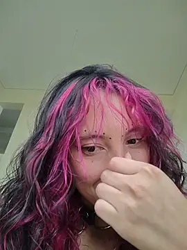  Laary online show from February 2026 07:18:01 PM