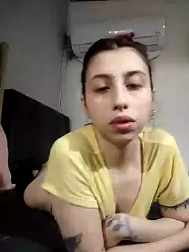 Snapshot of camilabunnyxxx chatting on December 2024 03:41:01 AM camilabunnyxxx online show from December 2024 03:41:01 AM