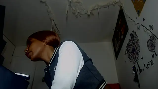 Snapshot of Devill_x chatting on January 2026 03:44:01 AM Devill x online show from January 2026 03:44:01 AM