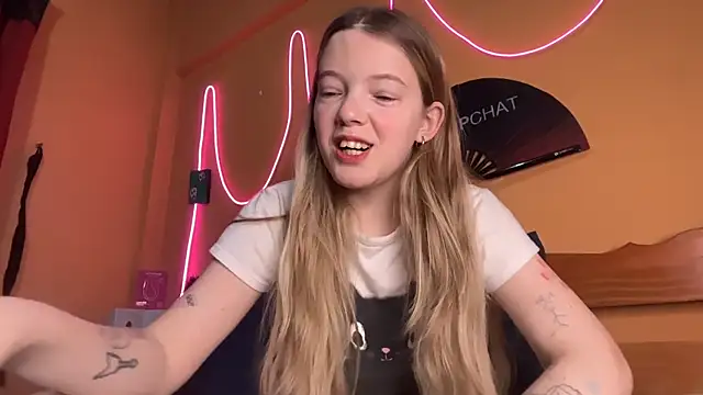 -veranito- online show from December 2025 03:02:02 AM