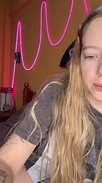 Snapshot of -veranito- chatting on May 2026 03:01:02 AM -veranito- online show from May 2026 03:01:02 AM