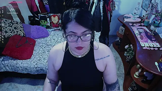 lufek23 online show from September 2025 12:00:02 AM