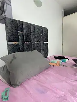 Natasharuso online show from March 2026 10:01:01 AM