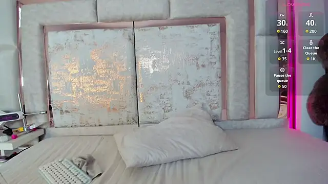 kimjonnes01 online show from November 2025 04:59:01 AM