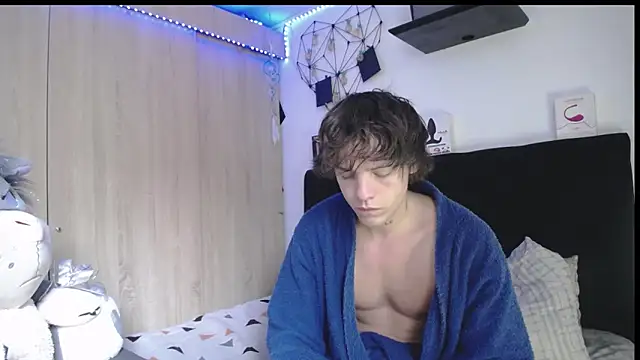 Snapshot of Santiago_kiler chatting on April 2026 01:39:02 PM Santiago kiler online show from April 2026 01:39:02 PM