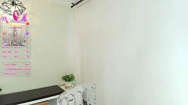 Sassy--Girl online show from November 2025 06:07:01 PM