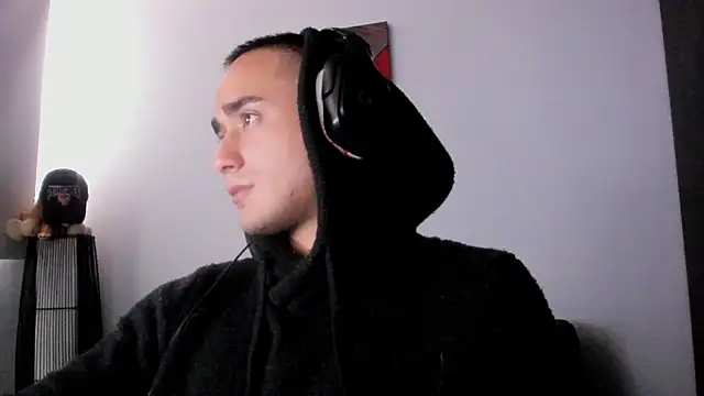 AlexRivera6 online show from December 2024 07:07:02 PM