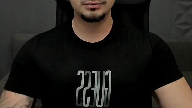 TonyWilcox online show from November 2025 05:39:02 AM