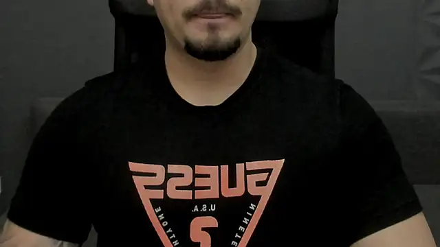 TonyWilcox online show from December 2025 06:29:02 AM