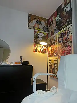 xSelena online show from March 2025 11:14:02 PM