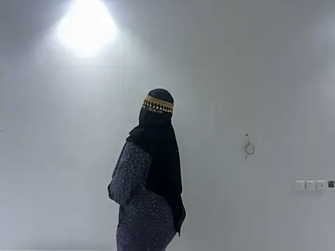 Submissive Arab online show from February 2025 08:13:02 PM