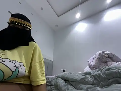 Submissive Arab online show from February 2025 01:57:01 AM