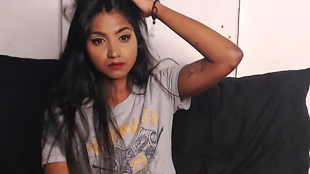 Delilah Blazee online show from February 2025 04:26:02 PM