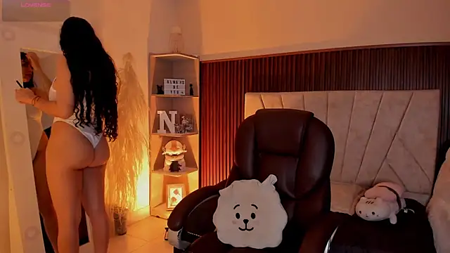  Niah  online show from April 2026 09:12:02 PM