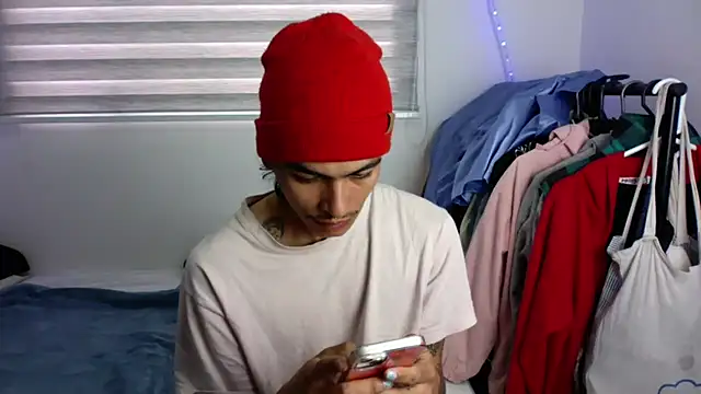 sorry-mom69 online show from October 2025 04:05:02 PM