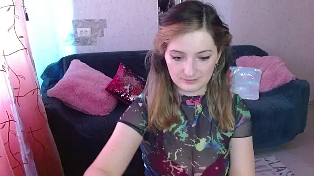 Arielsssplash online show from April 2026 05:45:02 AM