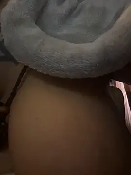 nickytheehawtie online show from April 2026 02:44:02 PM