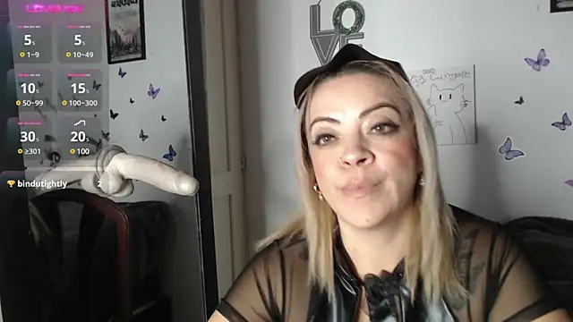 Snapshot of LIila28six chatting on January 2025 01:30:01 AM LIila28six online show from January 2025 01:30:01 AM