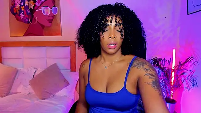 AitanaBrown  online show from February 2026 06:17:01 PM