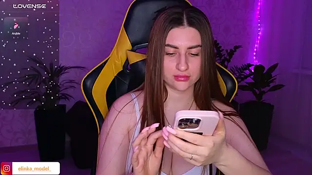 Elishka  online show from February 2025 06:29:02 PM