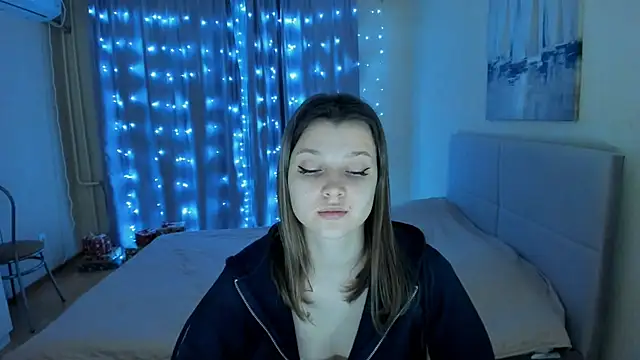 Snapshot of SoniNesti chatting on January 2025 03:01:01 PM SoniNesti online show from January 2025 03:01:01 PM