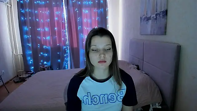 Snapshot of SoniNesti chatting on February 2025 10:08:02 AM SoniNesti online show from February 2025 10:08:02 AM