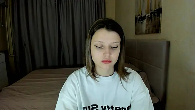 Snapshot of SoniNesti chatting on October 2025 02:51:02 PM SoniNesti online show from October 2025 02:51:02 PM