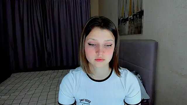 Snapshot of SoniNesti chatting on November 2025 02:49:02 PM SoniNesti online show from November 2025 02:49:02 PM