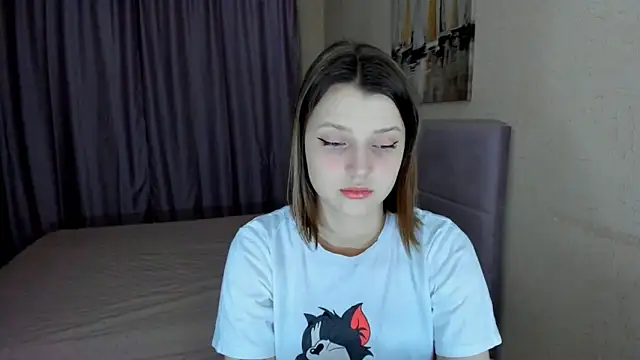 Snapshot of SoniNesti chatting on December 2025 03:06:01 PM SoniNesti online show from December 2025 03:06:01 PM