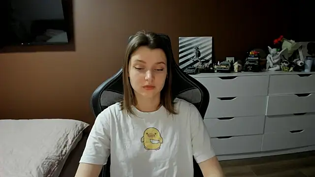 SoniNesti online show from March 2026 02:22:02 PM