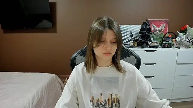 SoniNesti online show from April 2026 02:30:01 PM