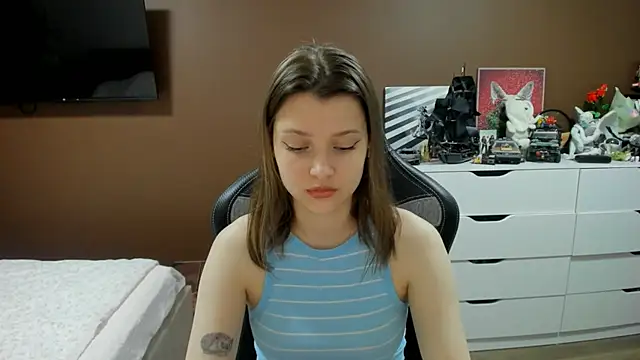 Snapshot of SoniNesti chatting on June 2026 03:33:01 PM SoniNesti online show from June 2026 03:33:01 PM
