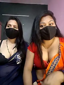 cutee  crazy online show from February 2026 02:28:01 PM