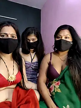 cutee  crazy online show from February 2026 02:18:01 PM