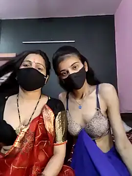 cutee  crazy online show from March 2026 02:44:01 PM