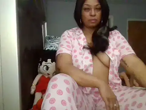 MSweetLindaParks online show from February 2025 07:47:01 AM