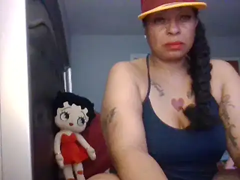 MSweetLindaParks online show from March 2025 10:48:02 PM