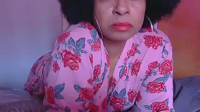 MSweetLindaParks online show from November 2025 04:06:01 PM