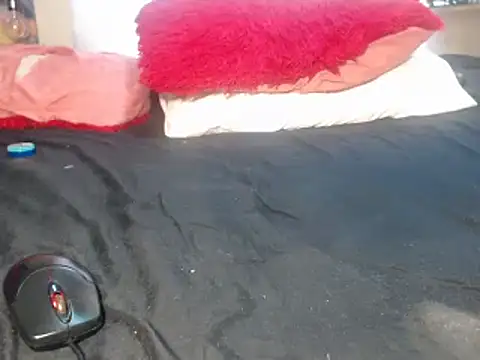 Misswhiteee online show from February 2025 06:02:01 AM