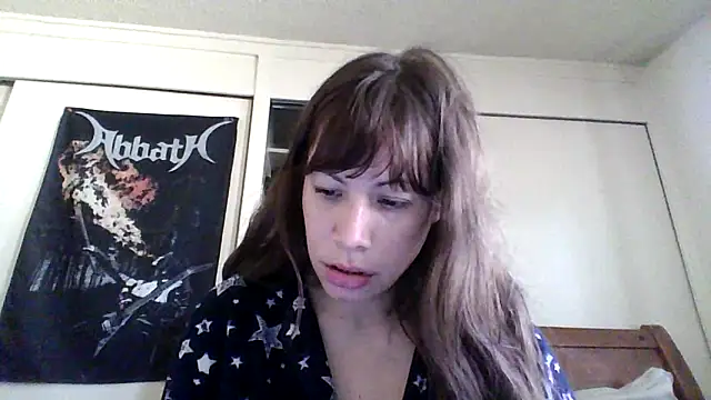 petitedoll29 online show from December 2024 10:01:02 PM