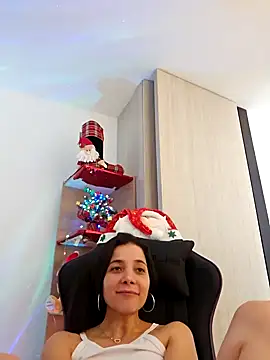 miaeyes online show from December 2024 04:42:01 PM