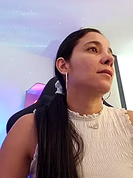 miaeyes online show from January 2025 04:30:02 PM